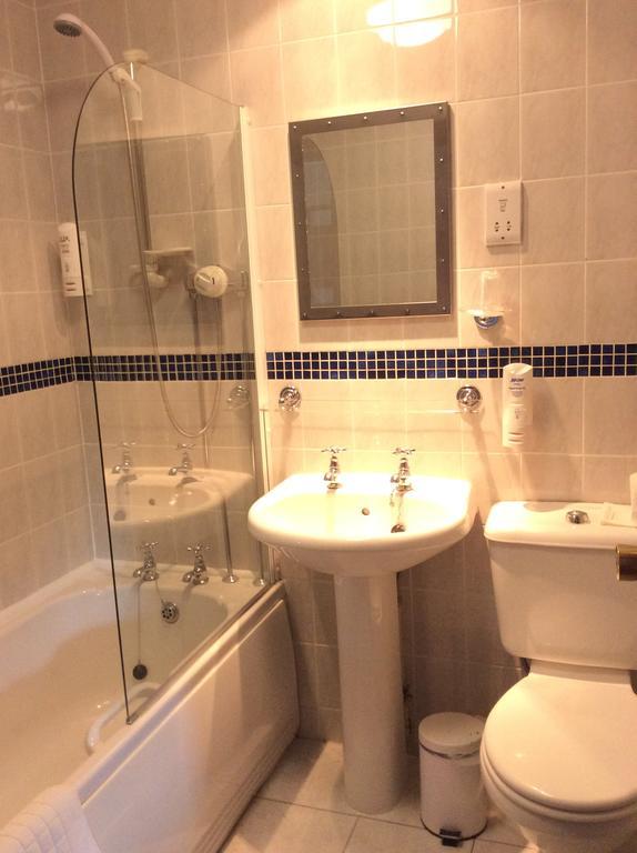 Briars Hall Hotel Burscough Camera foto
